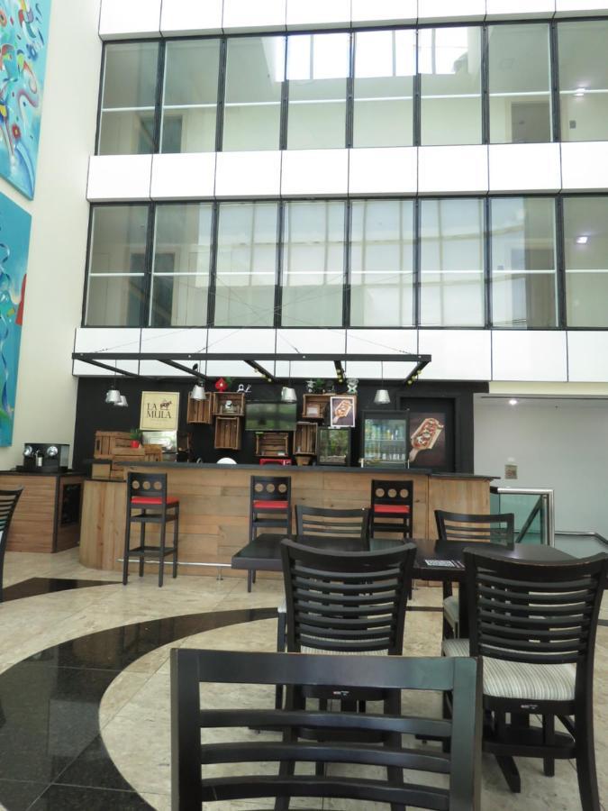 Barra Prime Flats, Ed Mediterraneo, Wi-fi 400mb, Balsa Pra Gratis, Ar Condicionado Novo! Apartamento Río de Janeiro