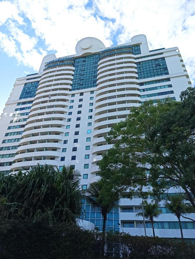 Apartamento Barra Prime Flats, Ed Mediterraneo, Wi-fi 400mb, Balsa Pra Gratis, Ar Condicionado Novo! Río de Janeiro