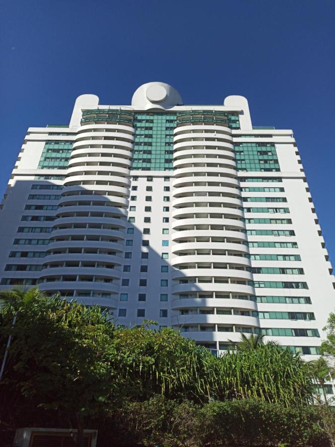 Barra Prime Flats, Ed Mediterraneo, Wi-fi 400mb, Balsa Pra Gratis, Ar Condicionado Novo! Apartamento Río de Janeiro