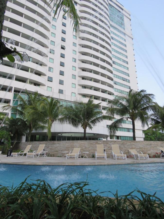 Barra Prime Flats, Ed Mediterraneo, Wi-fi 400mb, Balsa Pra Gratis, Ar Condicionado Novo! * Río de Janeiro