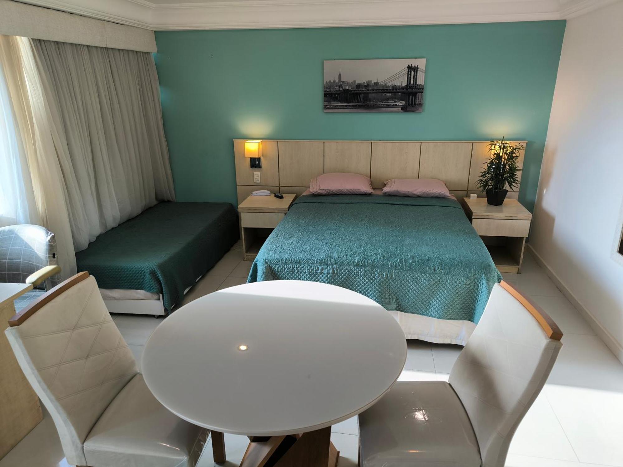 Barra Prime Flats, Ed Mediterraneo, Wi-fi 400mb, Balsa Pra Gratis, Ar Condicionado Novo! *
