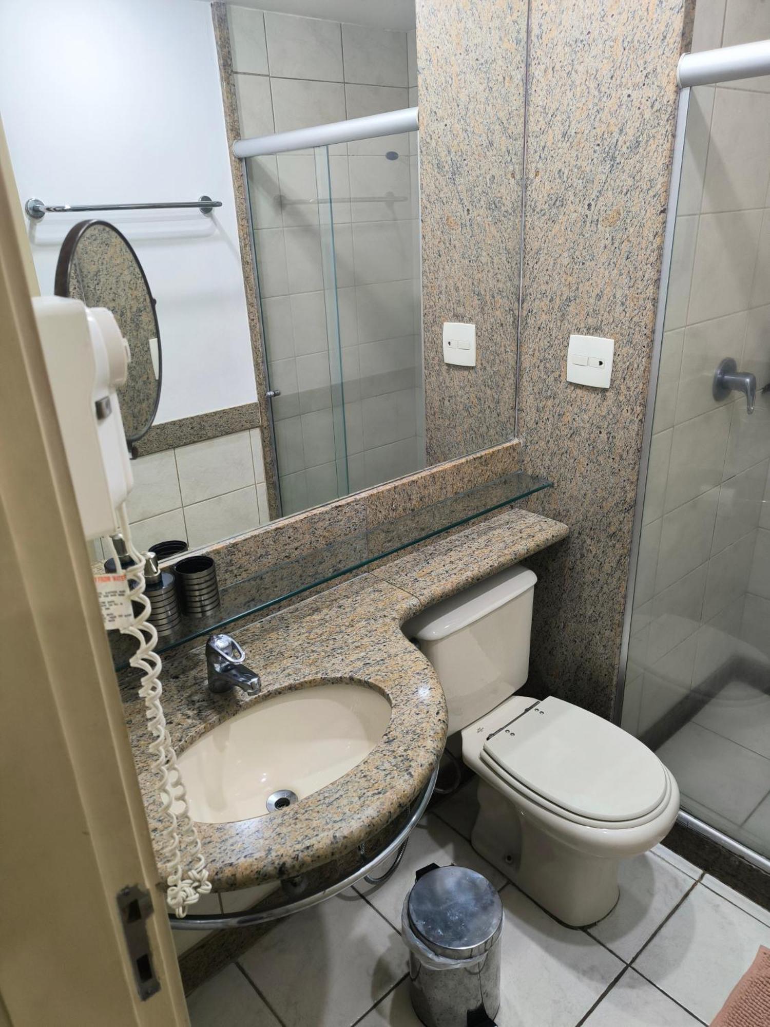 Barra Prime Flats, Ed Mediterraneo, Wi-fi 400mb, Balsa Pra Gratis, Ar Condicionado Novo! * Río de Janeiro