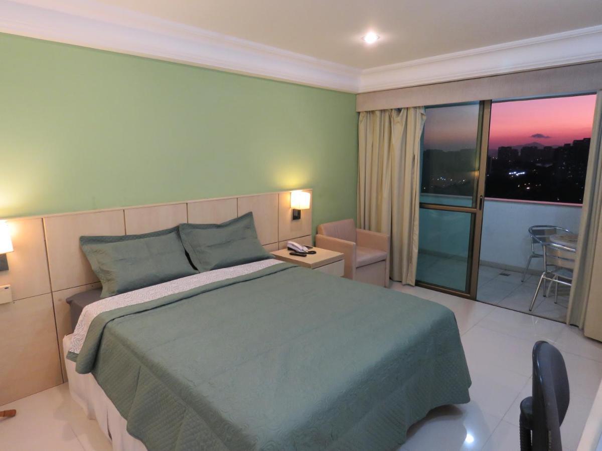 Barra Prime Flats, Ed Mediterraneo, Wi-fi 400mb, Balsa Pra Gratis, Ar Condicionado Novo! *
