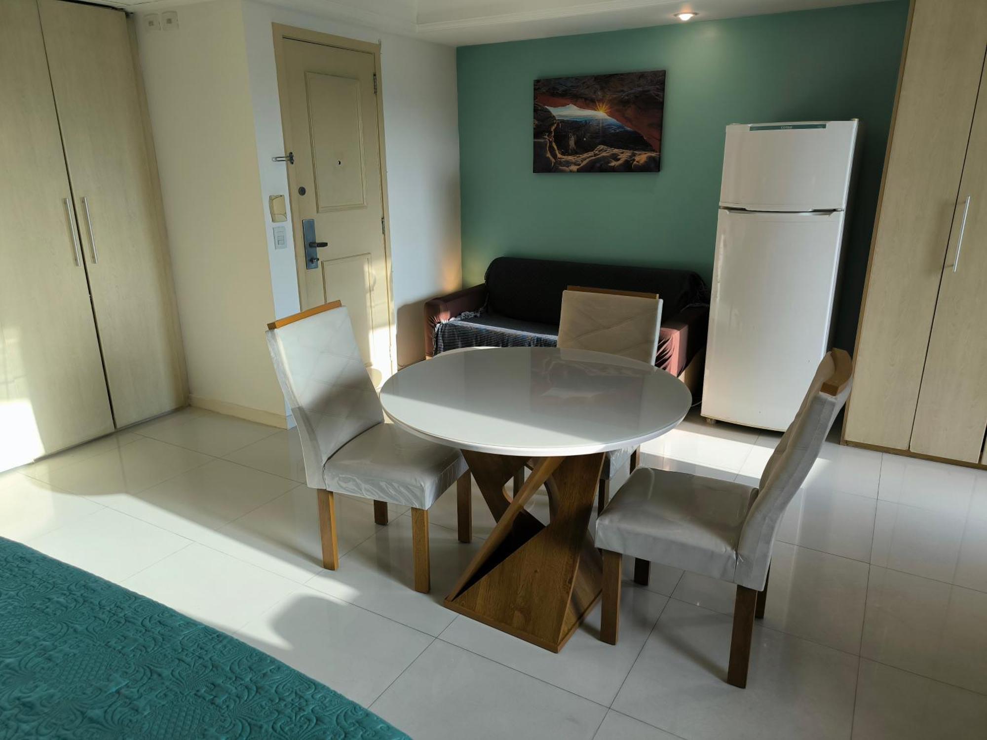 Barra Prime Flats, Ed Mediterraneo, Wi-fi 400mb, Balsa Pra Gratis, Ar Condicionado Novo! Apartment
